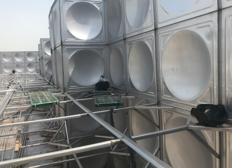 九江不锈钢水箱是怎么达到保温功效的
